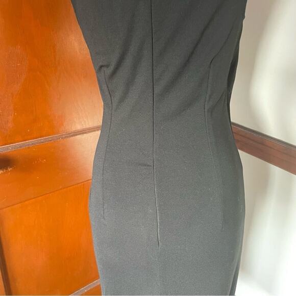 Lauren Ralph Lauren Classic Black V-Neck Dress - Picture 3 of 7